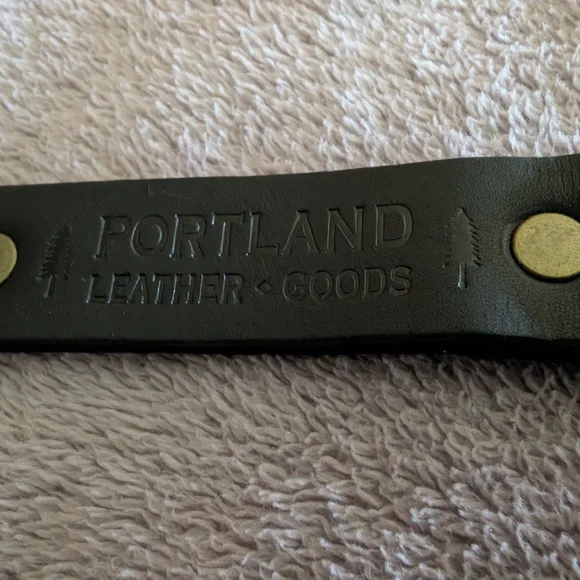 Portland Leather Black Strap with Brass Accents - Picture 4 of 4